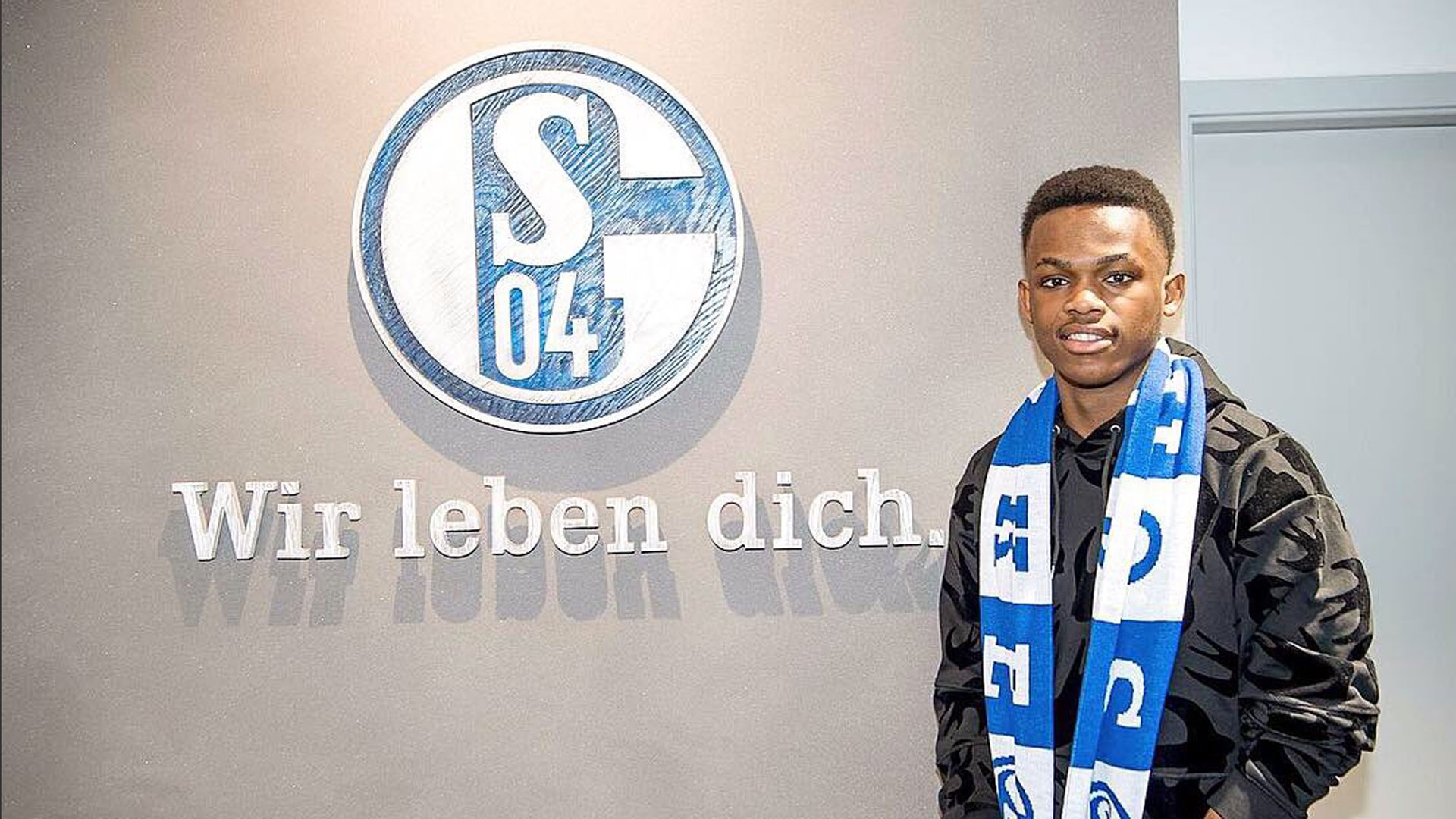 无疑激励着 无疑激励着