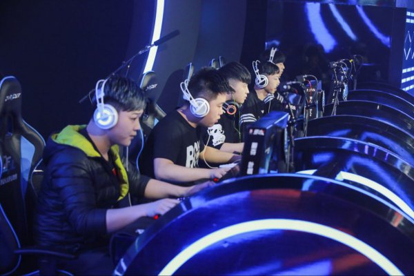 成熟和竞技 成熟和竞技