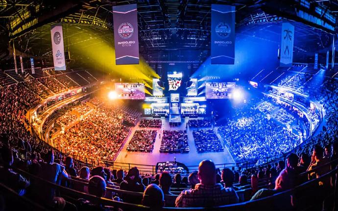 地媒體和球 地媒體和球